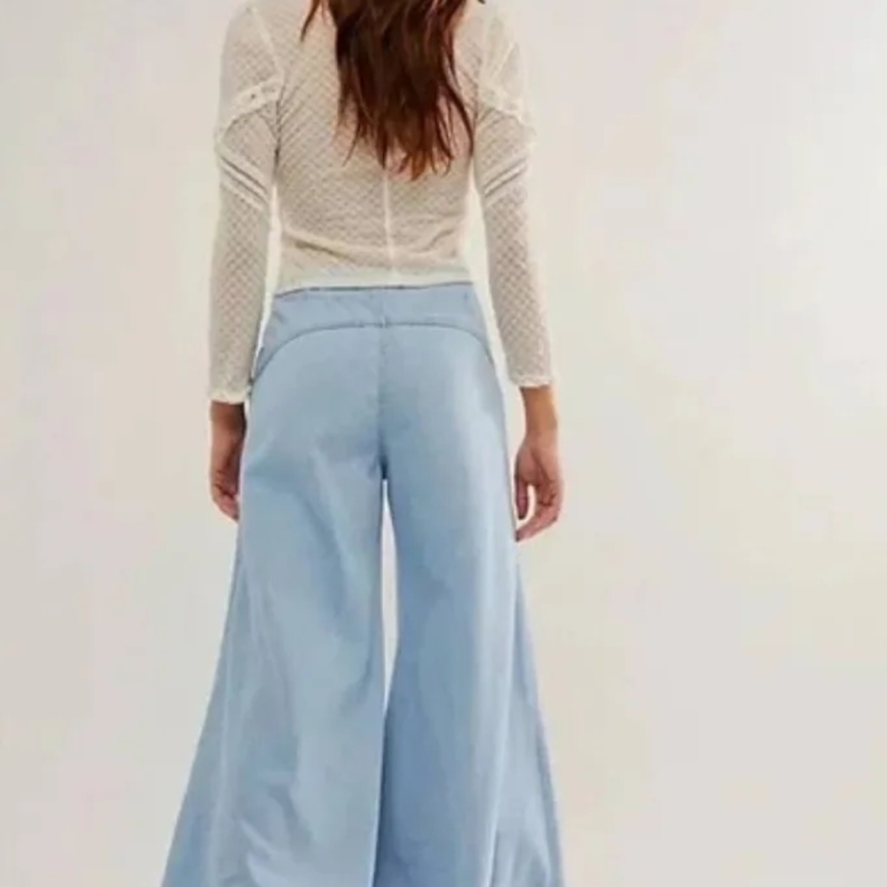 We The Free Denim Jeans in Light Blue - Picture 3 of 12